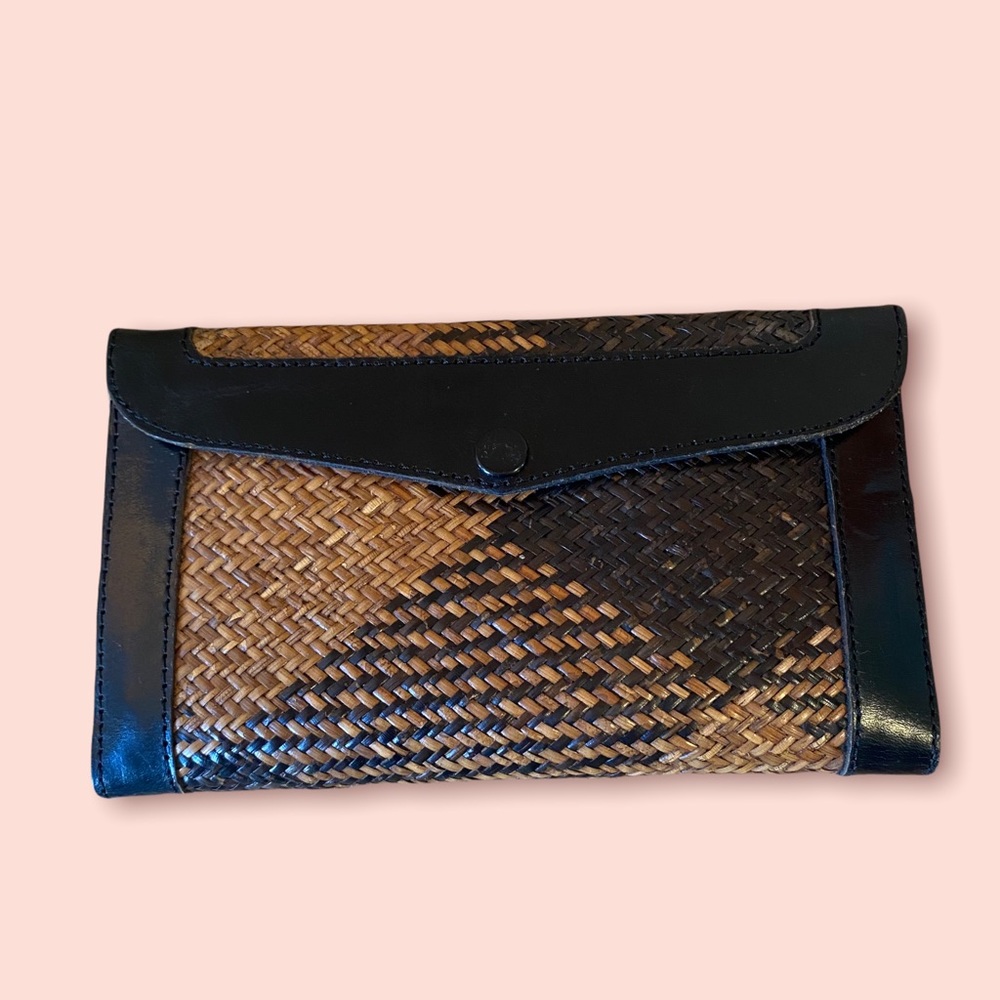 Vintage 10 Pocket Wallet Wicker